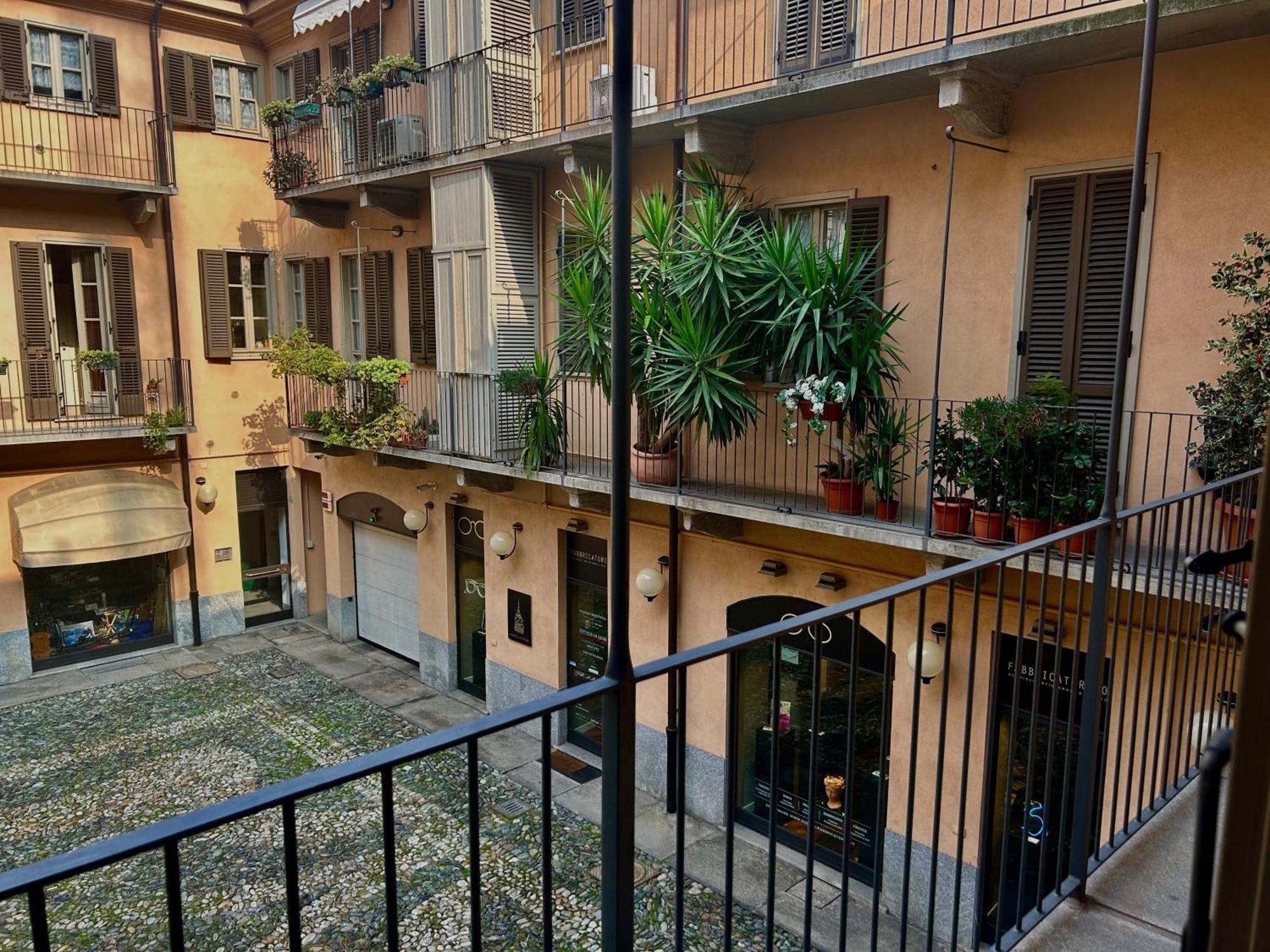 Elegante Appartamento Nel Centro Storico Di Torino Bagian luar foto