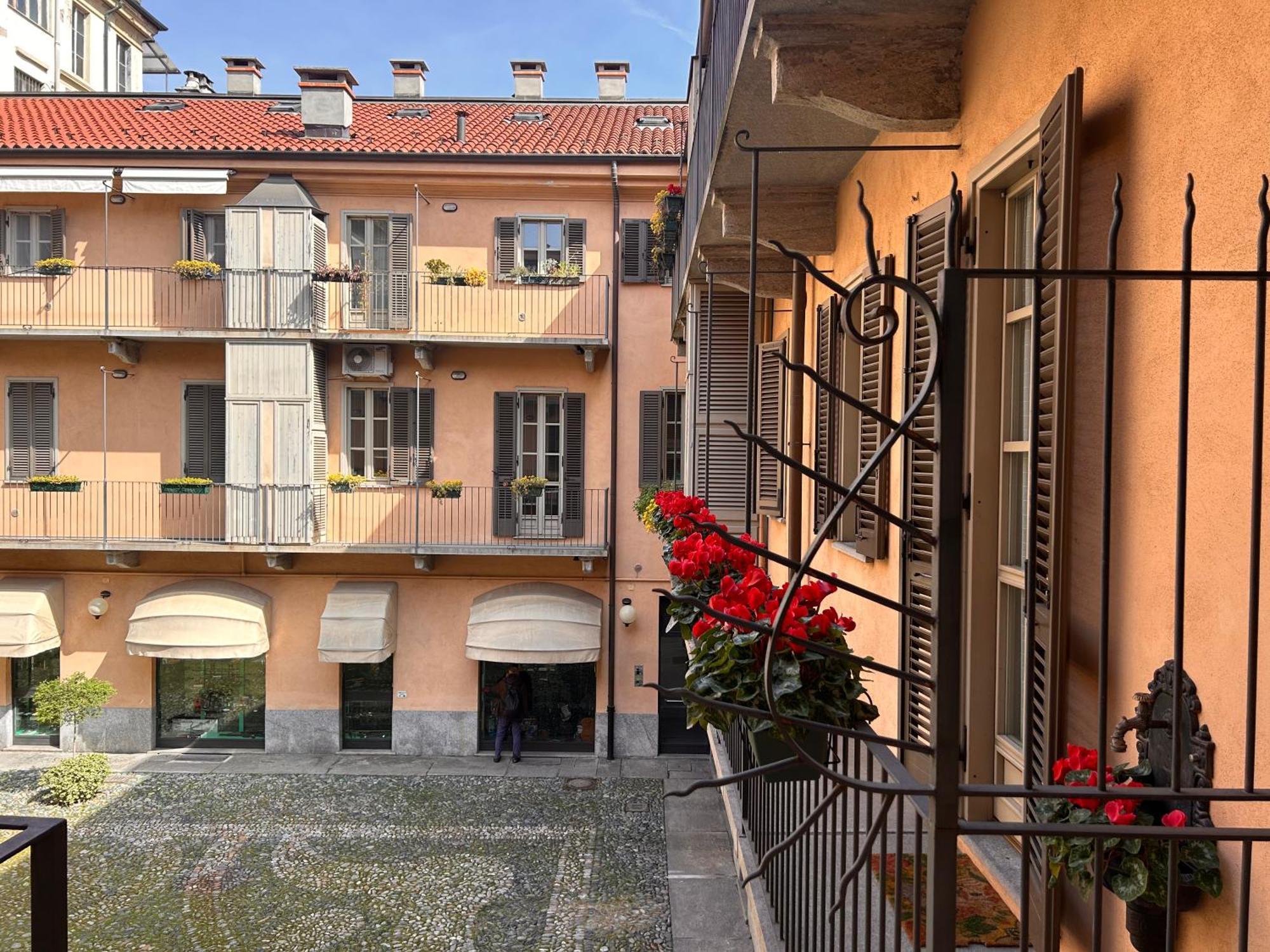 Elegante Appartamento Nel Centro Storico Di Torino Bagian luar foto